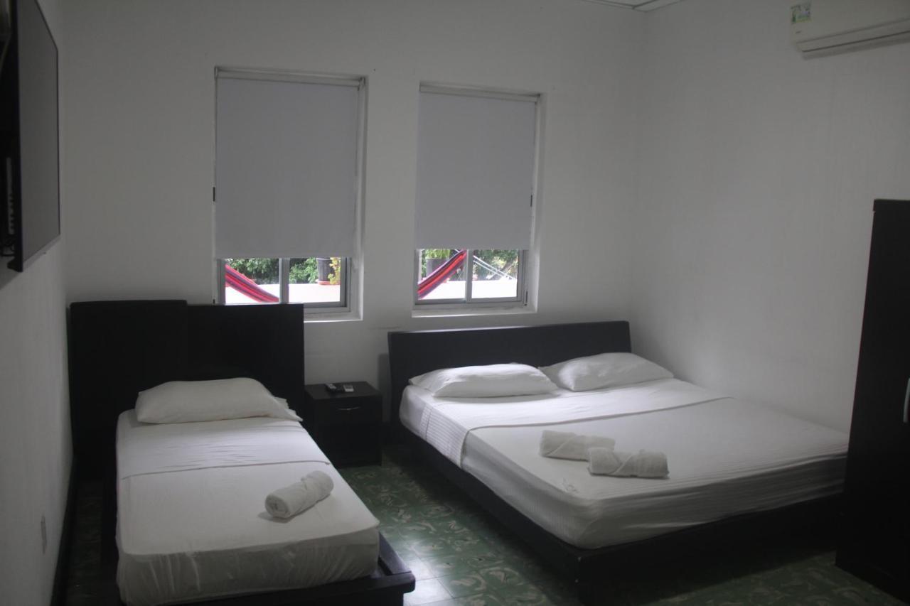 Eden'S Garden Hostel Panama City Exteriör bild