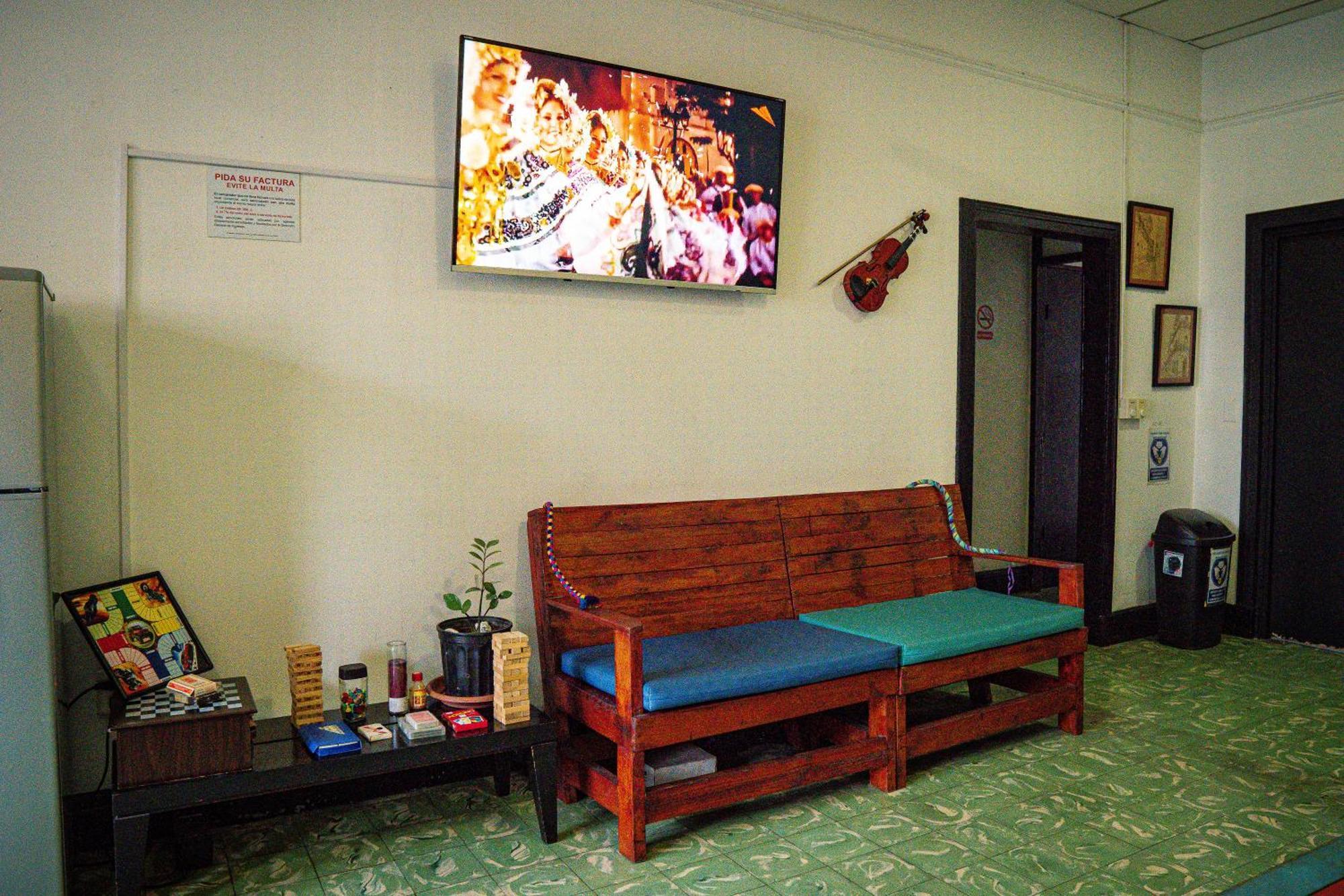 Eden'S Garden Hostel Panama City Exteriör bild