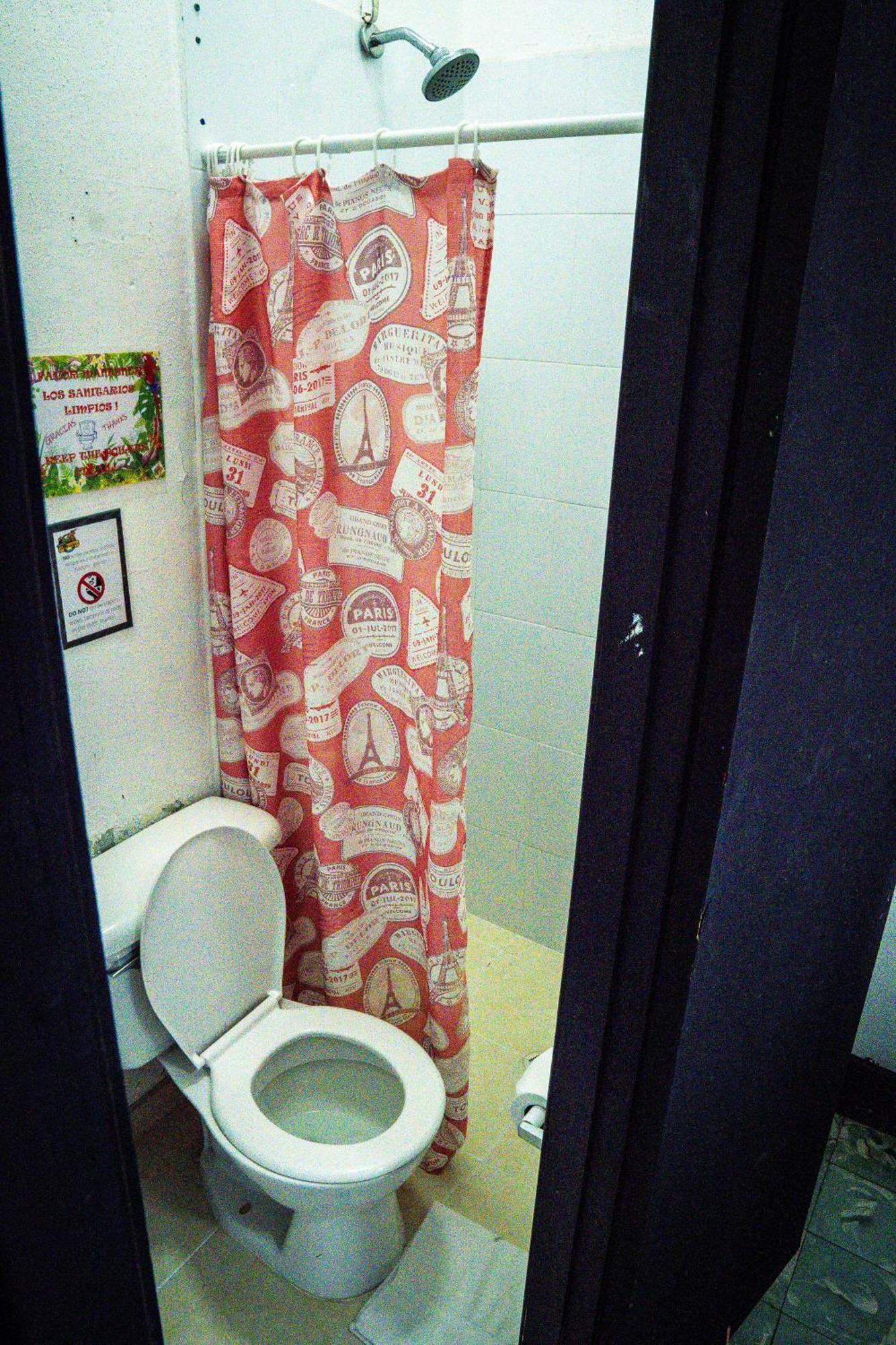 Eden'S Garden Hostel Panama City Exteriör bild